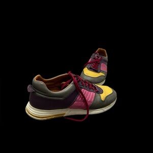 ✨Burgundy and gold Navy Boot Lunar Flyknit trainers✨